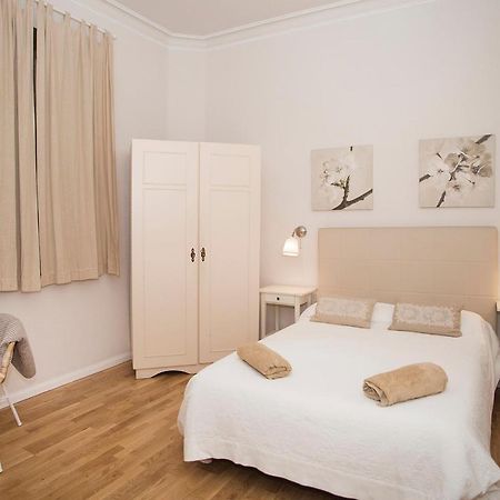 Mai & Maud Ronda Apartment Barcelona Buitenkant foto