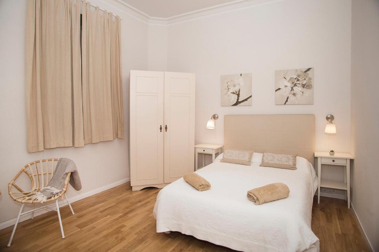 Mai & Maud Ronda Apartment Barcelona Buitenkant foto