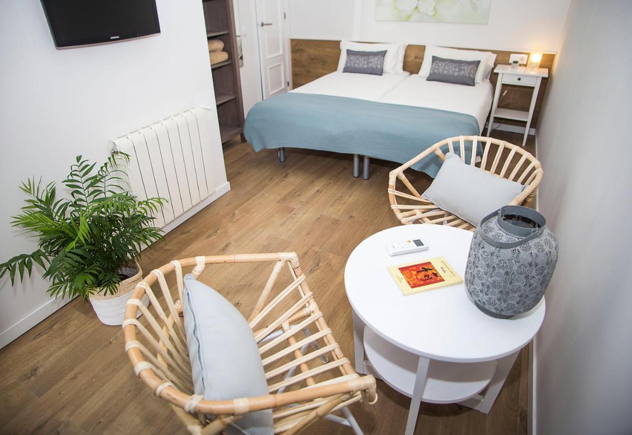 Mai & Maud Ronda Apartment Barcelona Buitenkant foto